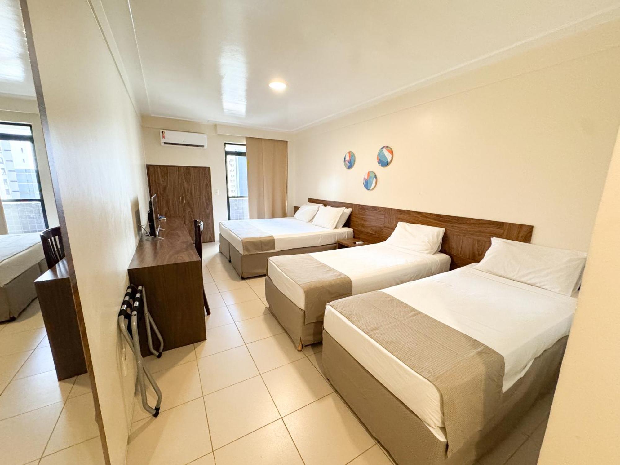 Hotel D8 3*