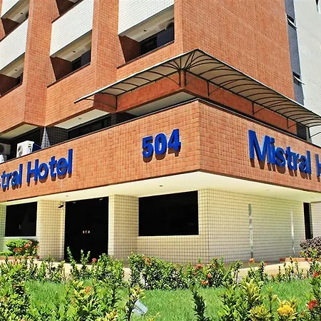 Hotel D8 3*