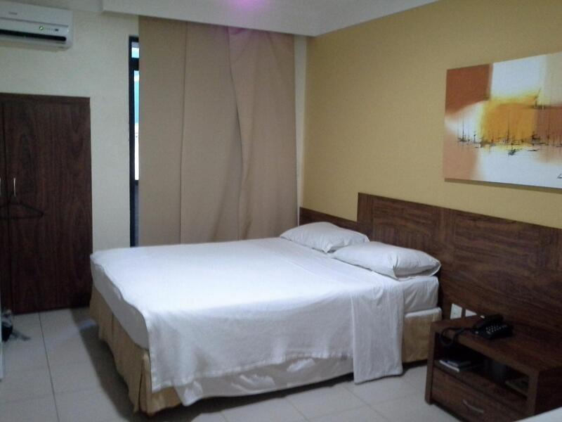 D8 Express Hotel 3*
