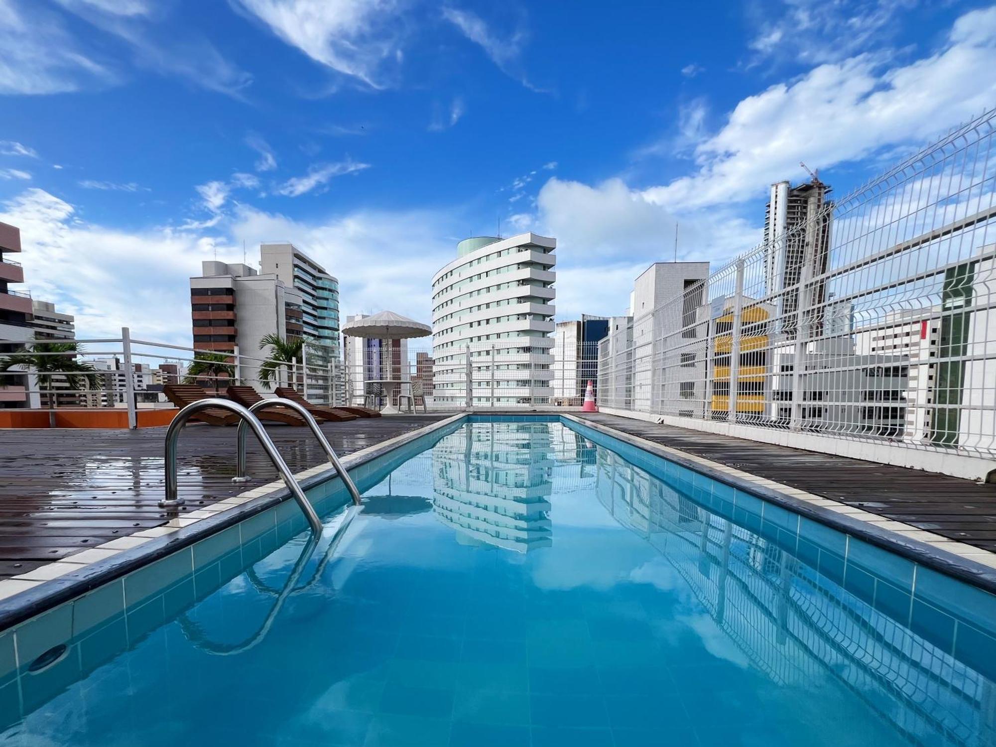 D8 Express Hotel